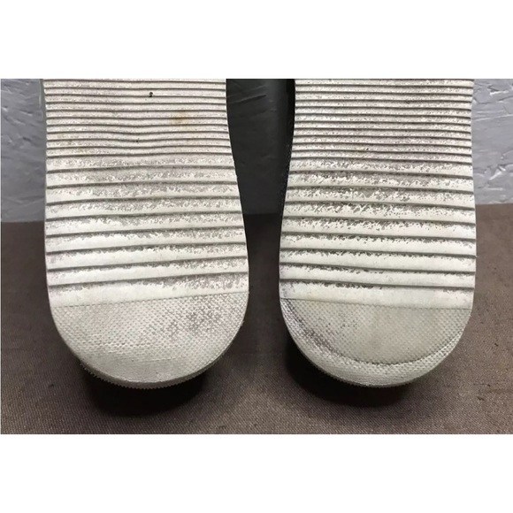 Hey Dude Peyton Women's Sneakers Grey Black Size 8 Lightweight Slip-On Shoes - Picture 15 of 15